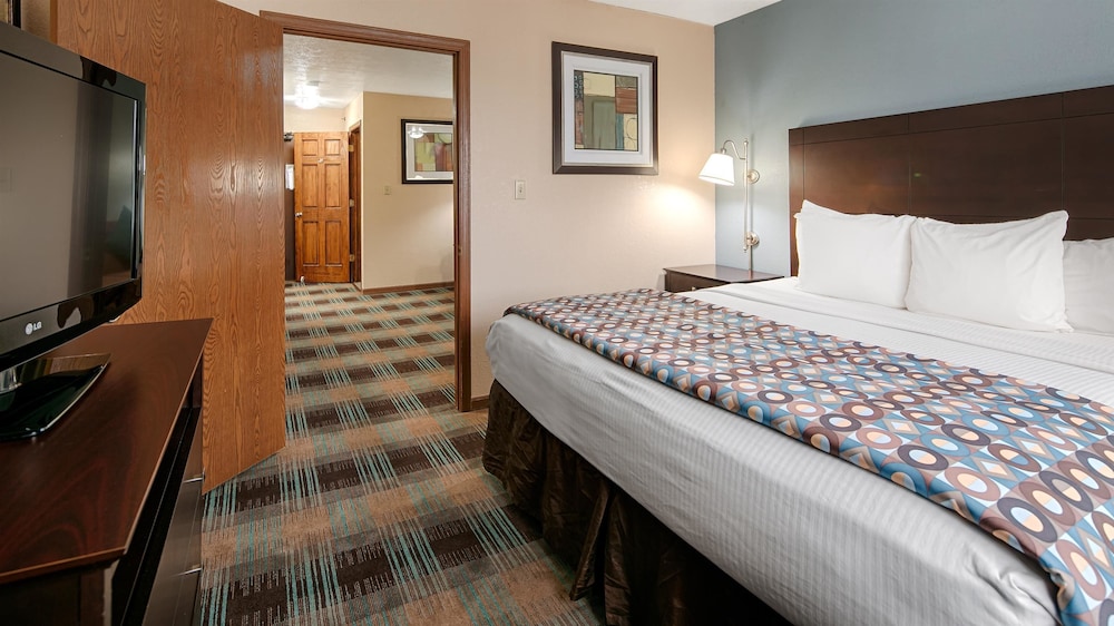 Baymont by Wyndham Danville IL 12/41