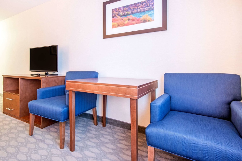 Comfort Inn Fallsview Niagara 32/37