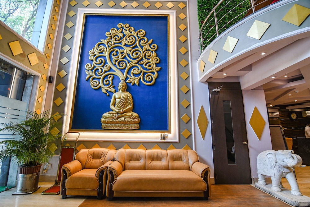 OYO Premium Hinoo Ranchi 12/53