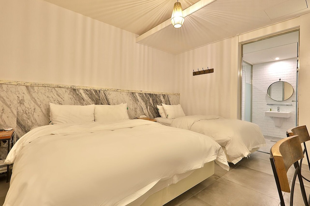 February Hotel Kimhae 15/51