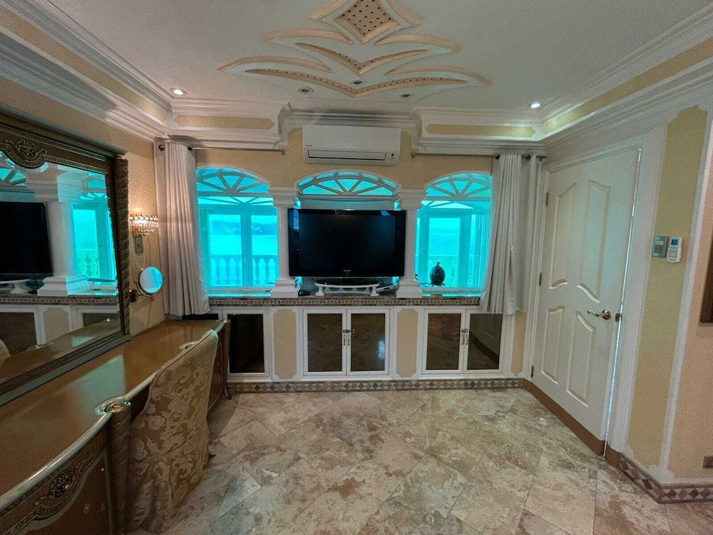 Monaco Suites De Boracay 30/44