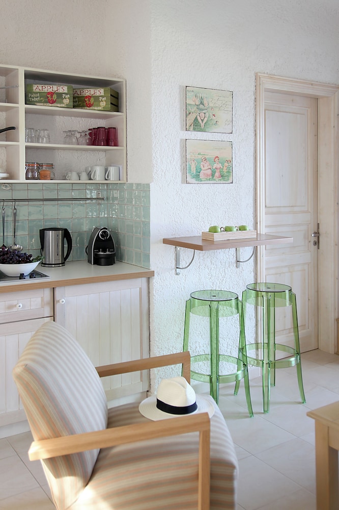Skopelos Village Hotel Apartments 31/75