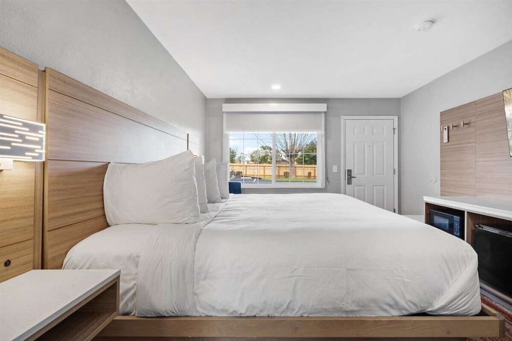 Cielo House Inn 6/35