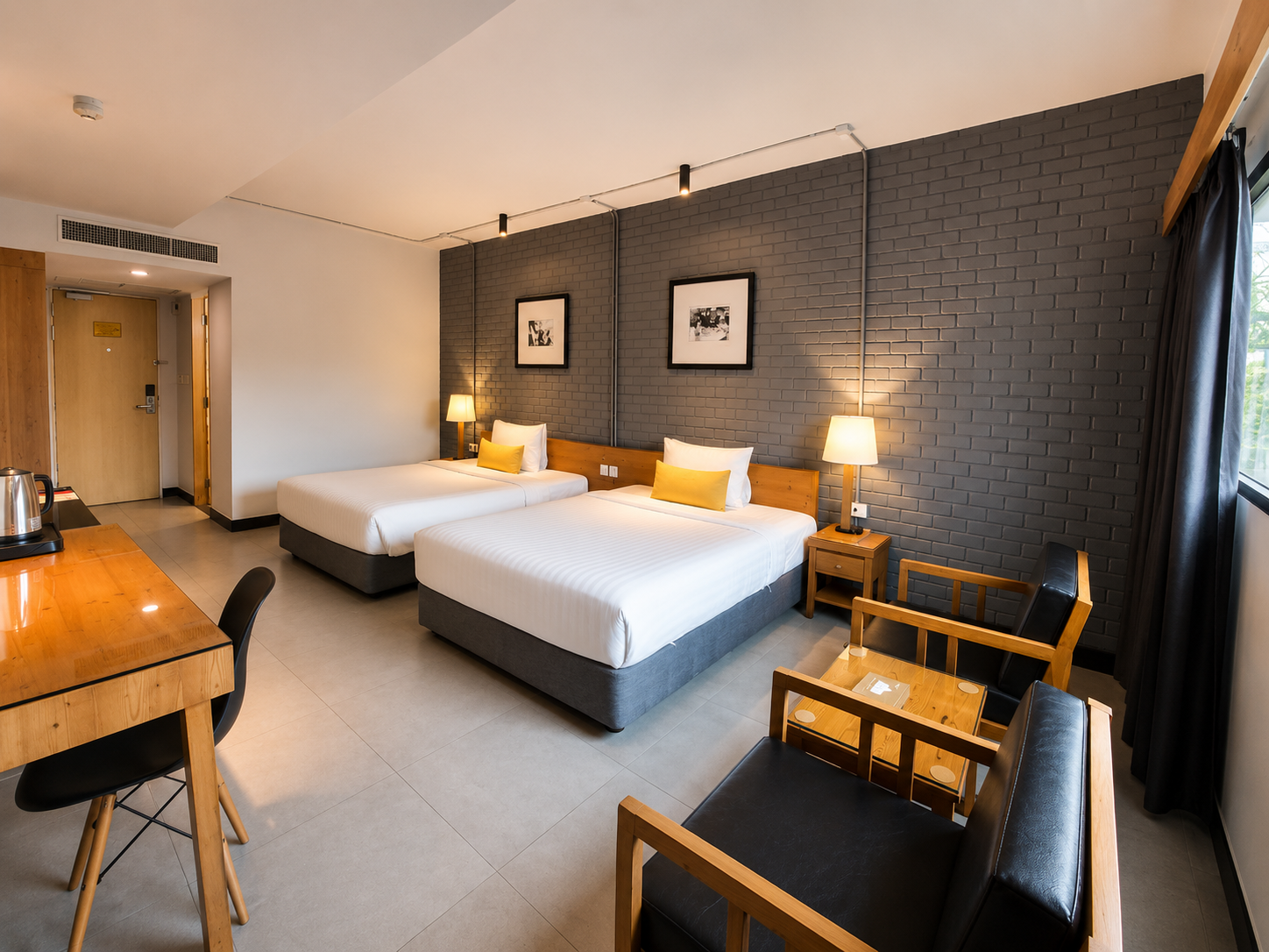 Grand, Deluxe, Twin Beds