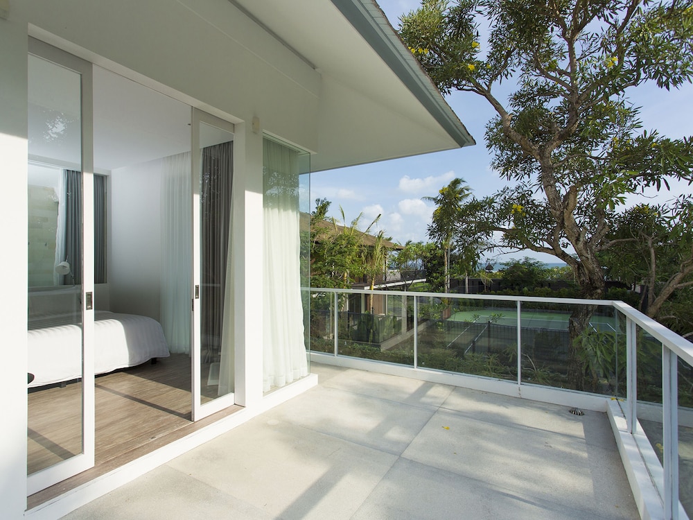Villa Canggu 3/50