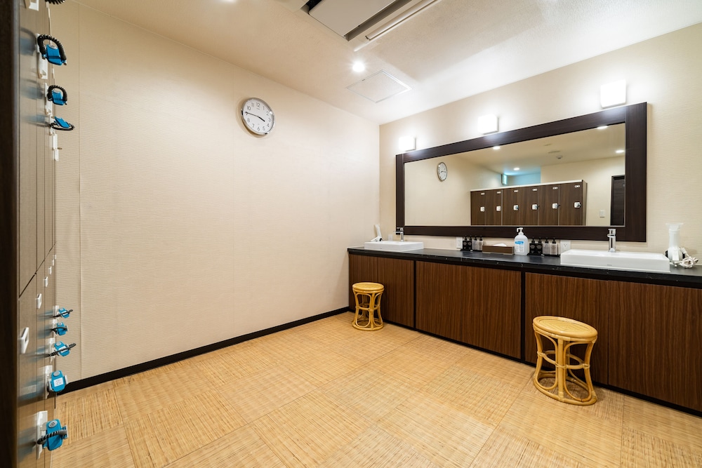 Hotel Shuranza Chiba 8/66