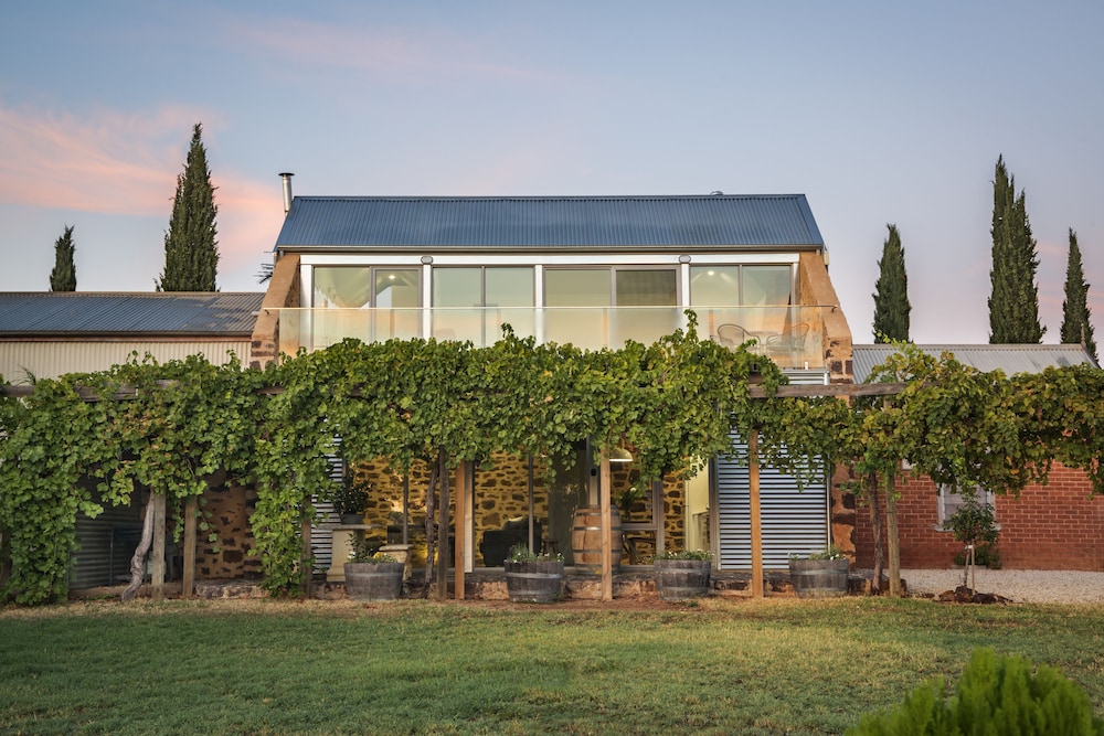 Barossa Shiraz Estate in LYNDOCH