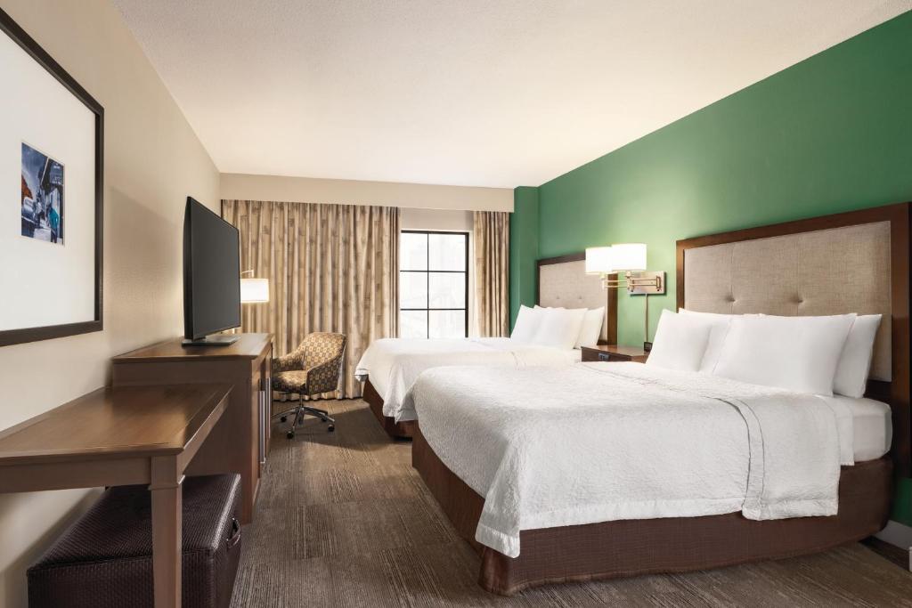 ROOM, 2 QUEEN BEDS, ACCESSIBLE