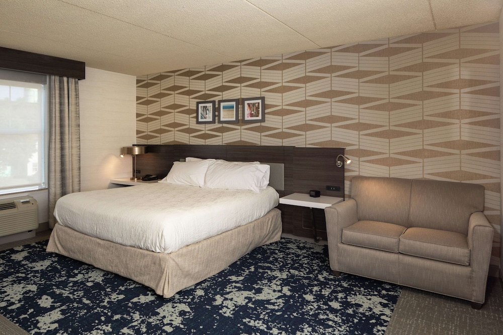 Hilton Garden Inn Freeport Downtown Me 14/62