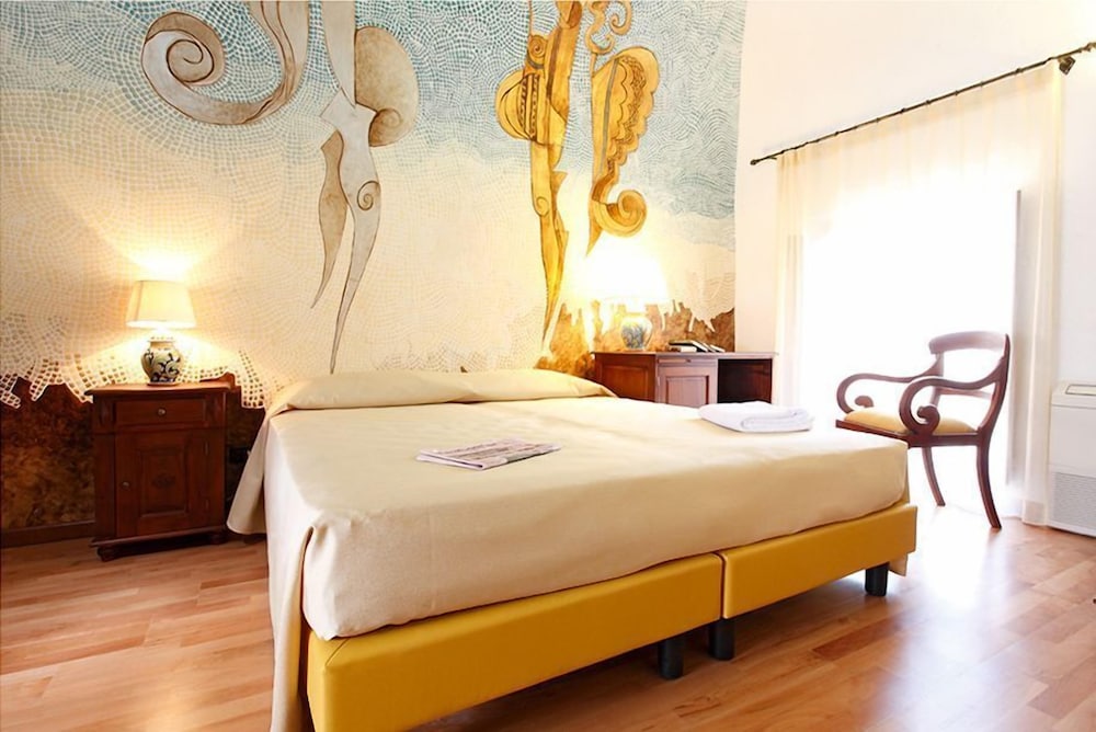 GRAND HOTEL LA BATIA 25/60