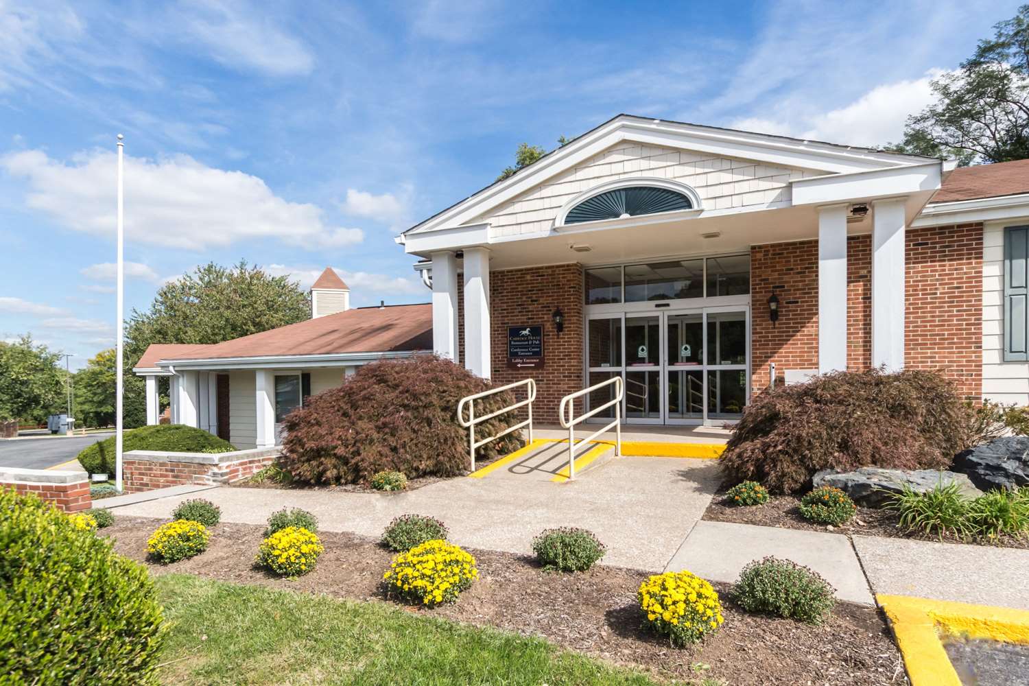 Quality Inn and Suites Conference Center West Chester 2/41