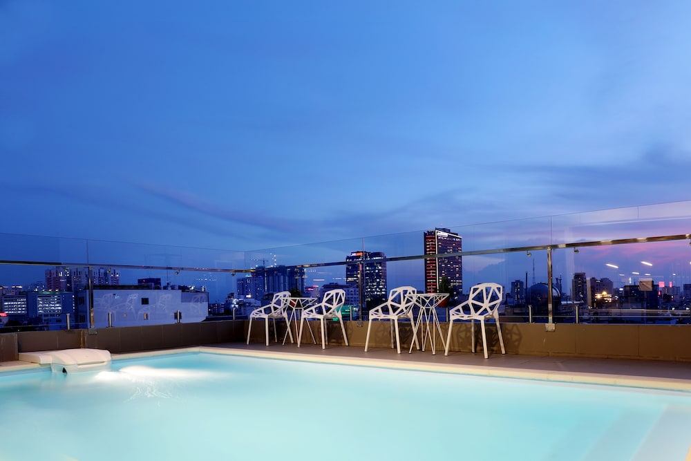 Prague Hotel 96/100