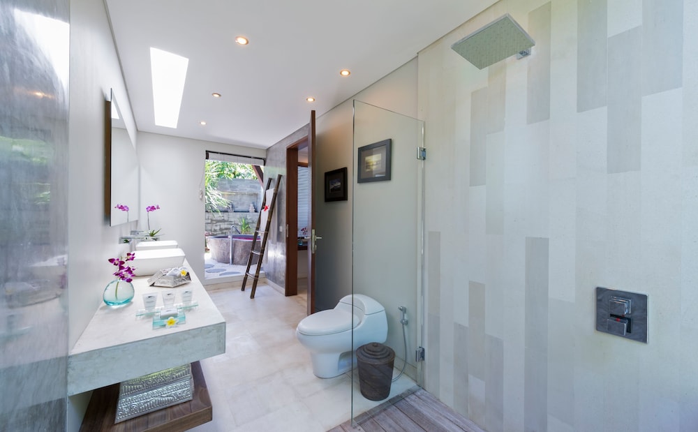 The Layar - Designer Villas & Spa 48/50