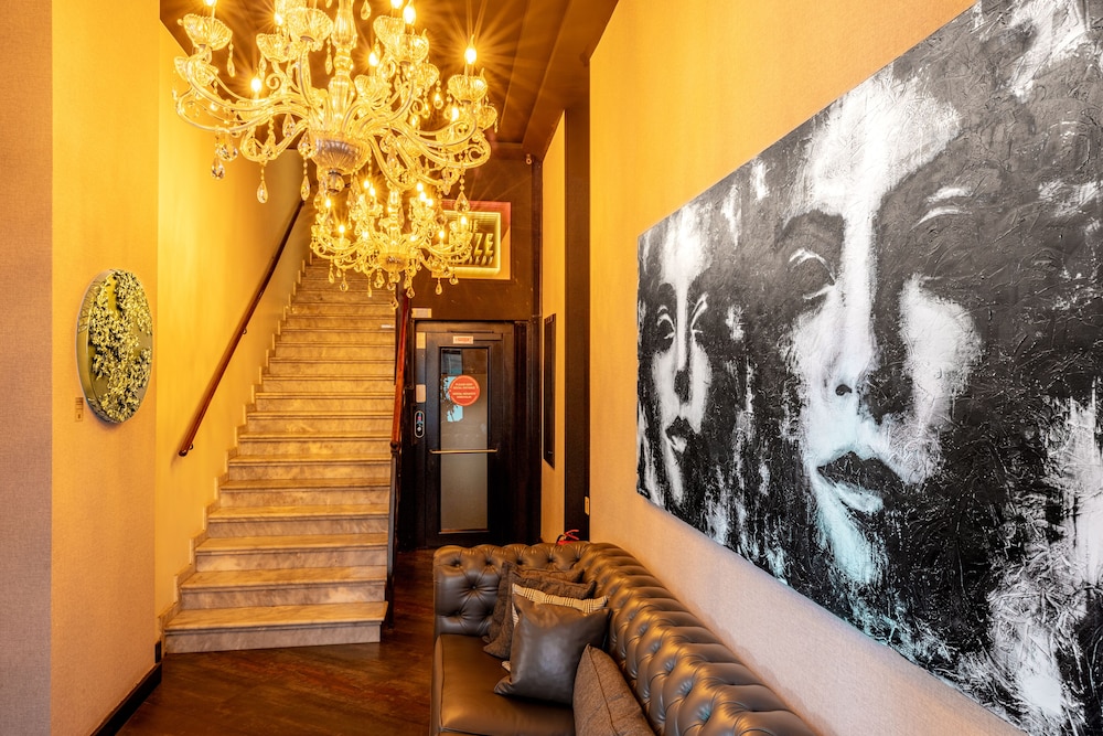 The Haze Hotel Karakoy 45/68
