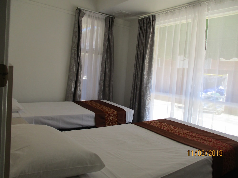 CRONULLA MOTOR INN 6/45