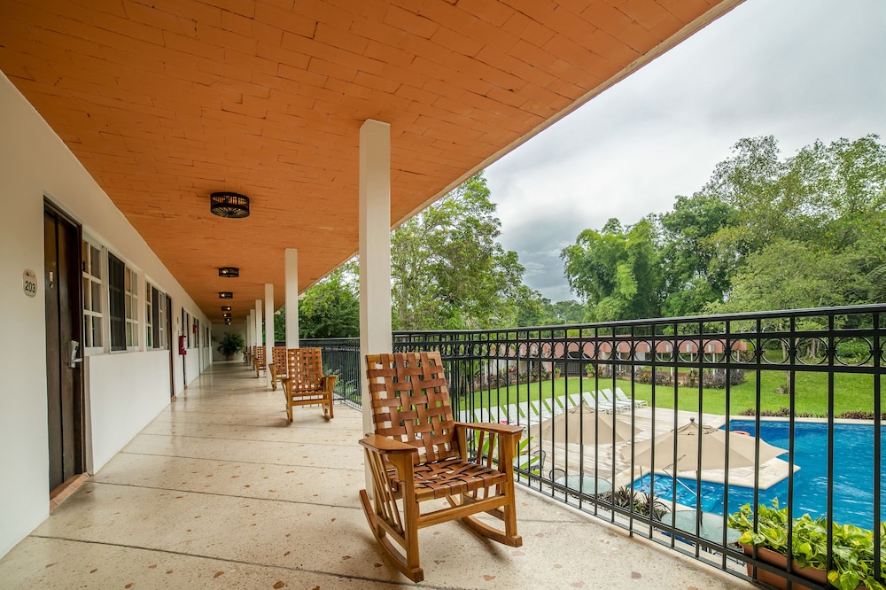 Chichen Itza Hotel 24/28