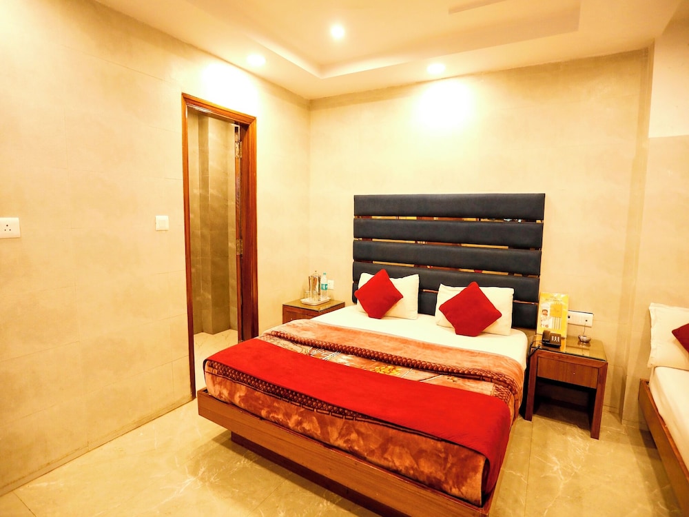 Hotel Gold Star Inn 17/36
