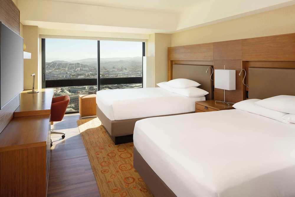 ROOM, 2 DOUBLE BEDS, UNION SQUARE VIEW
