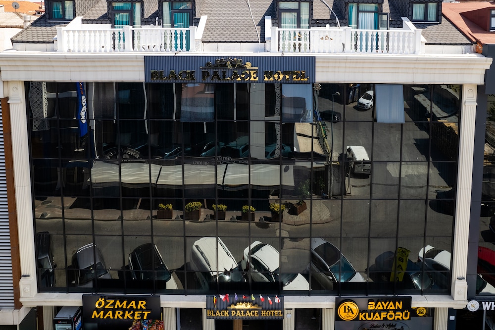 Black Palace Hotel photo4