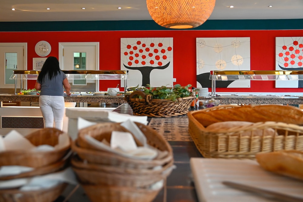 Pinos Playa Hotel 33/50