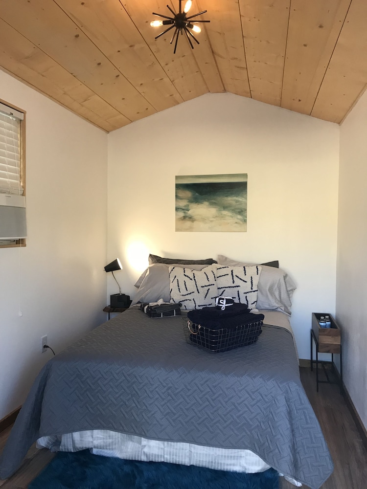 Terlingua Nights Cabins 7/36