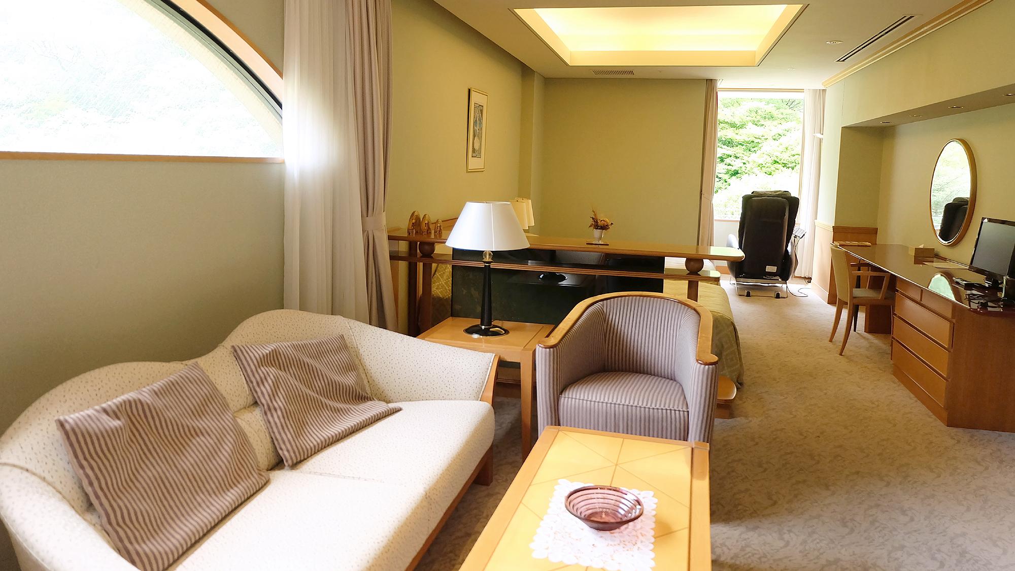 Semi Room, Western, Suite, Twin Beds, with View