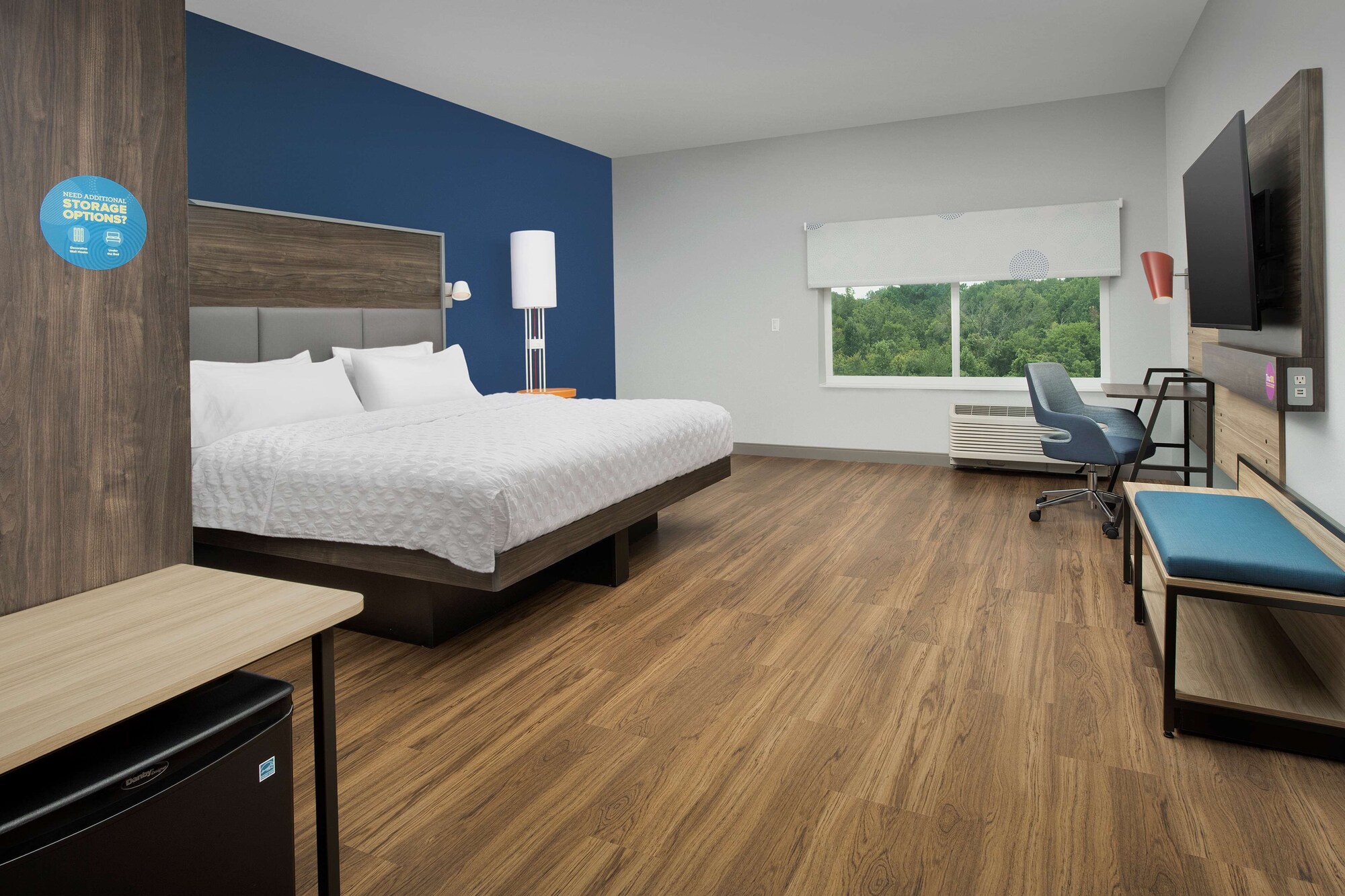 ROOM, KING BED, ACCESSIBLE
