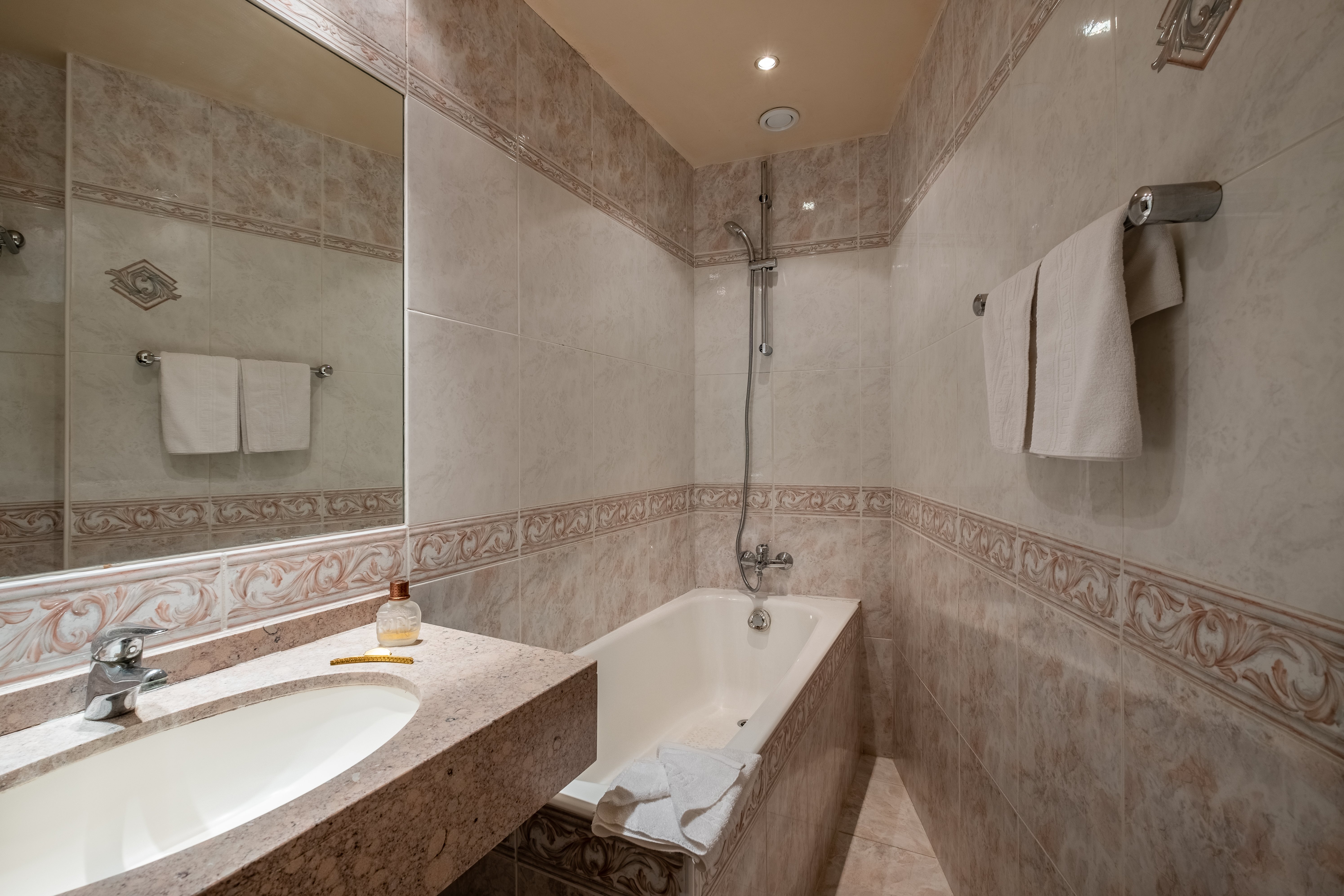 Hotel London Paris 50/50