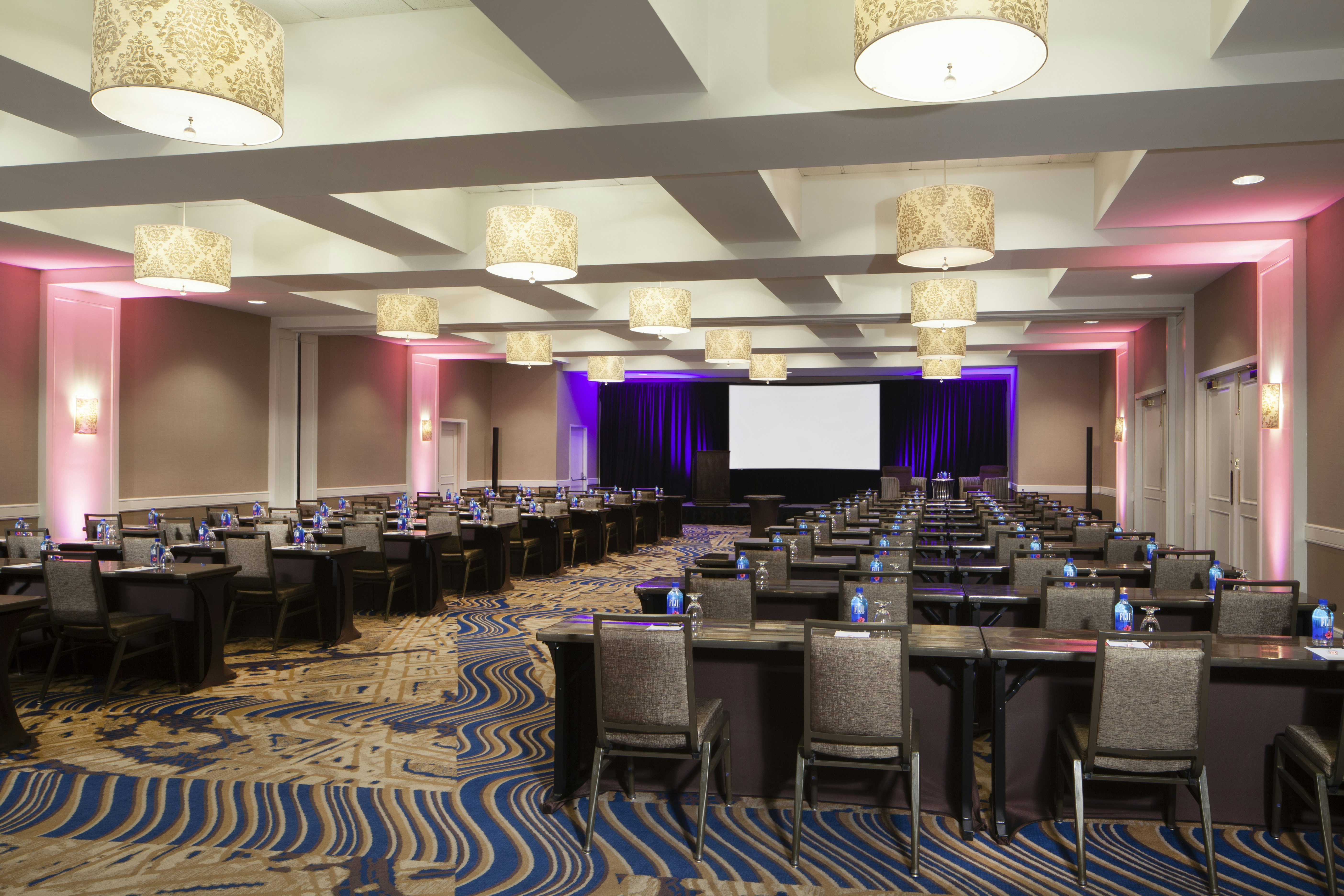 Hilton Boston Back Bay 66/74