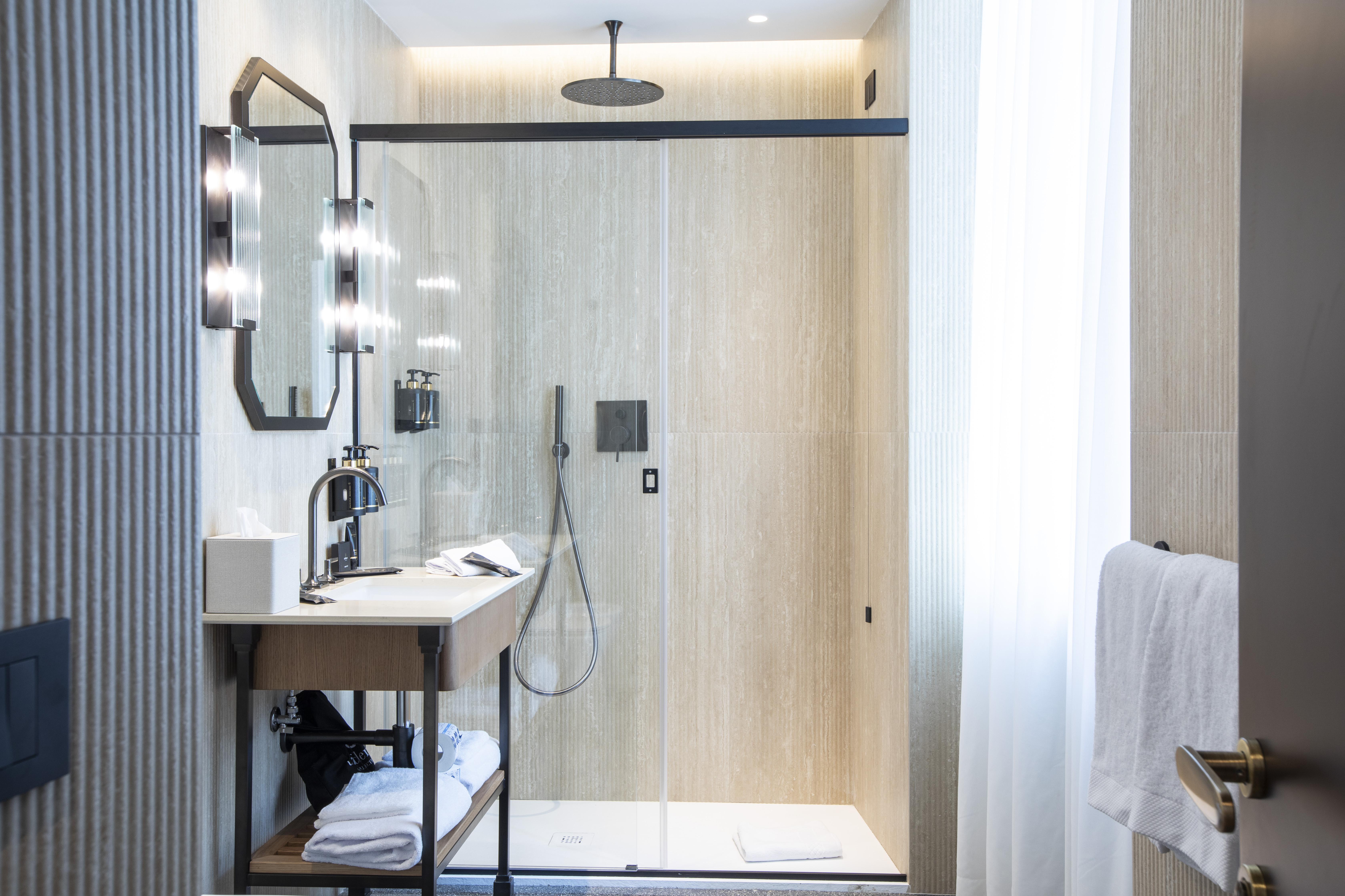 Double room Superior, Circle 6 Rome Hotel 3/3