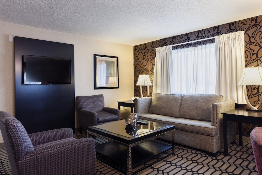 Delta Hotels By Marriott Fargo 23/53