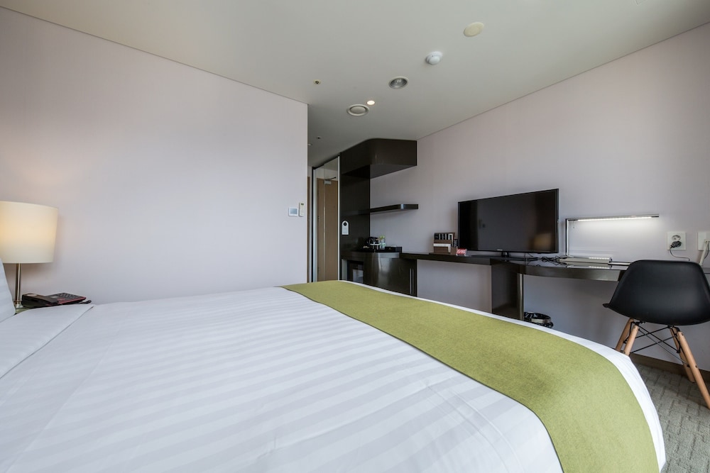 Hotel Aventree Busan 12/53