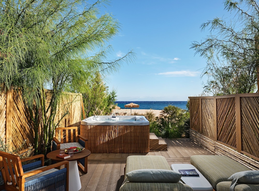 Myconian Sunrise Relais & Chateaux Hotel 64/86