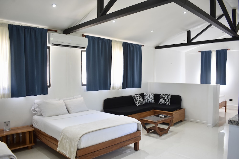 studio, multiple beds, terrace