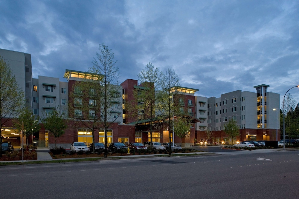 HYATT house Seattle/Bellevue 66/70