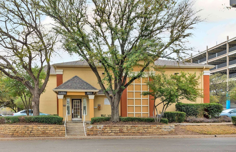 Extended Stay America Suites - Fort Worth - Medical Center 1/50