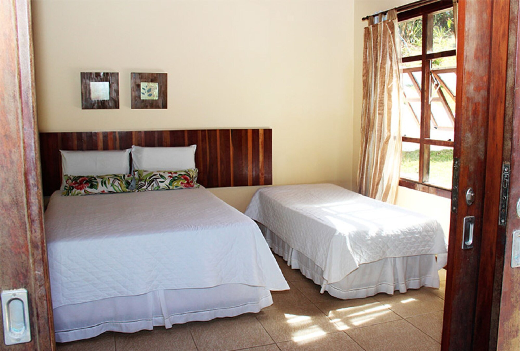 ROOM, TRIPLE, SEA VIEW, BALCONY