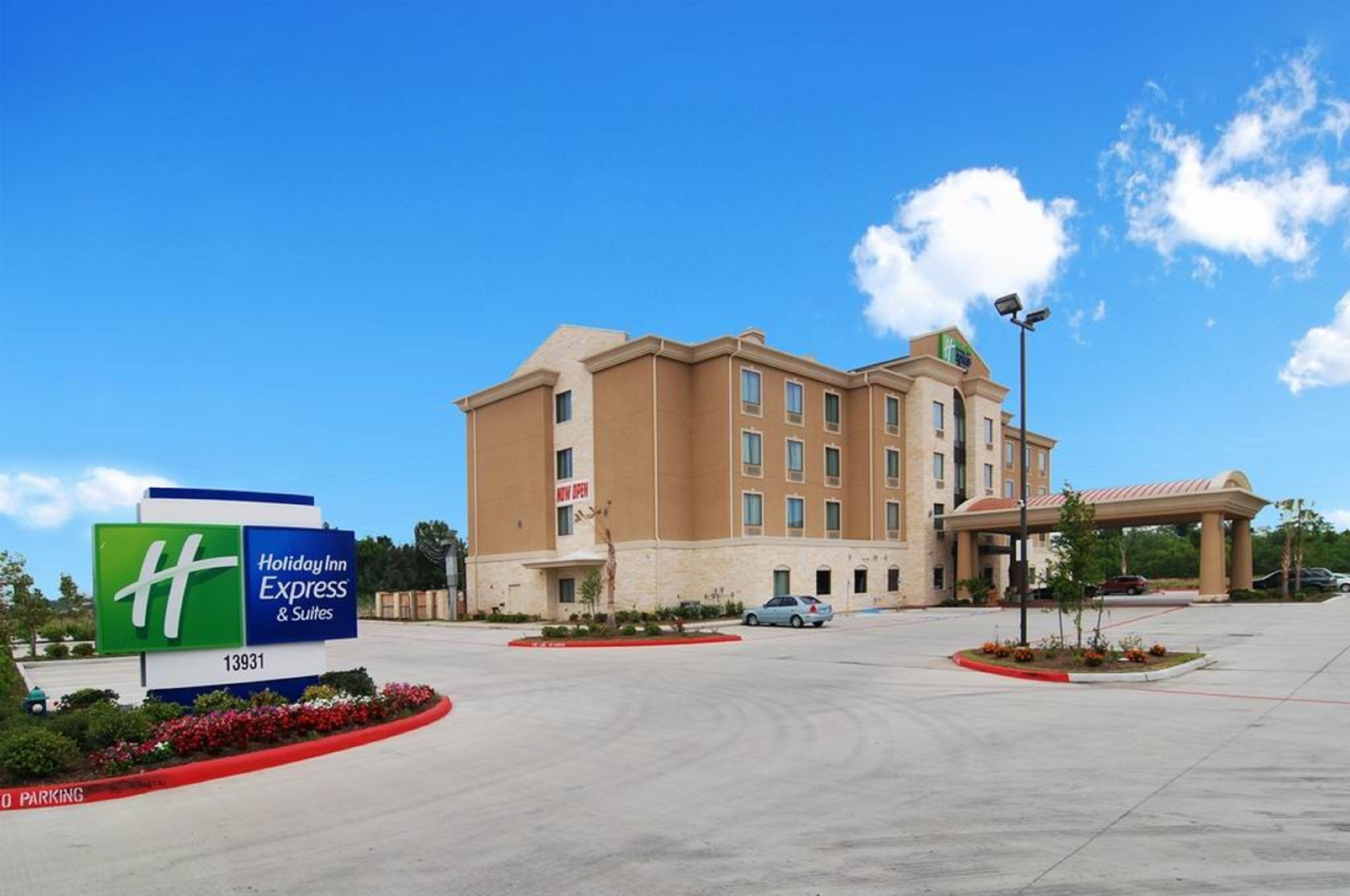 Holiday Inn Express Hotel & Suites Houston South - Pearland 55/61