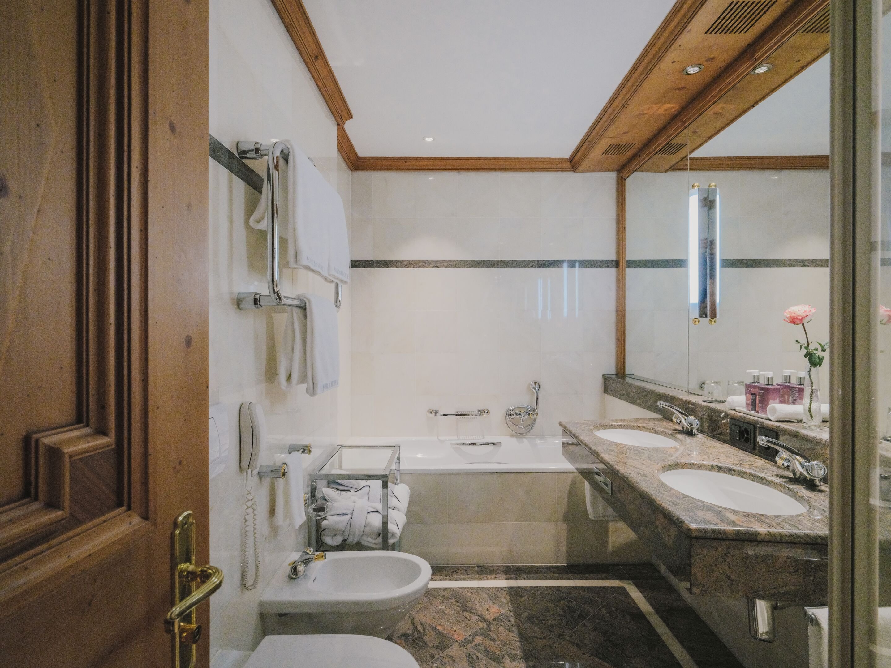 Kulm Hotel St Moritz 83/83