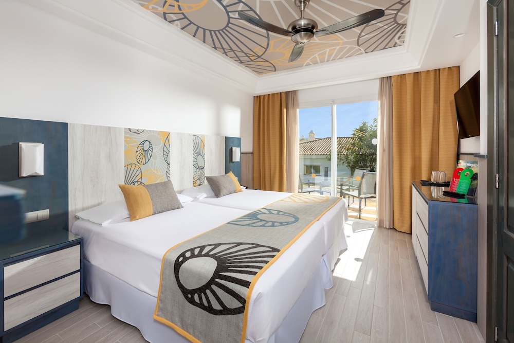 Riu Chiclana 6/50