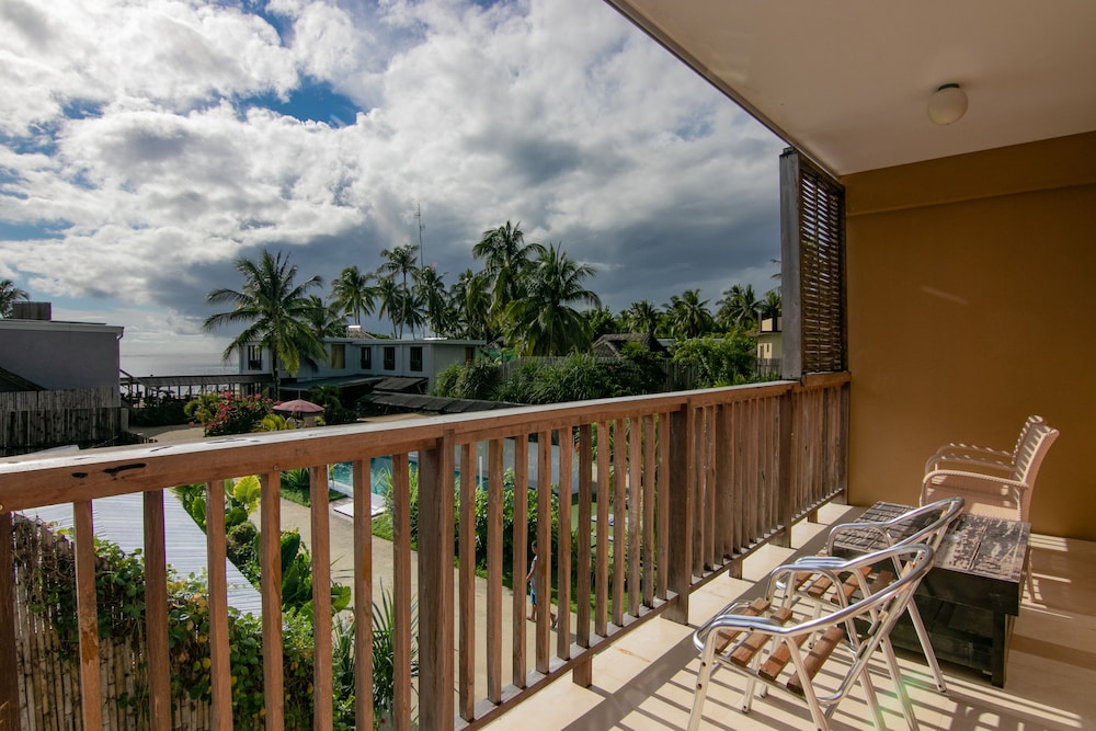 Reef Beach Resort 2/69