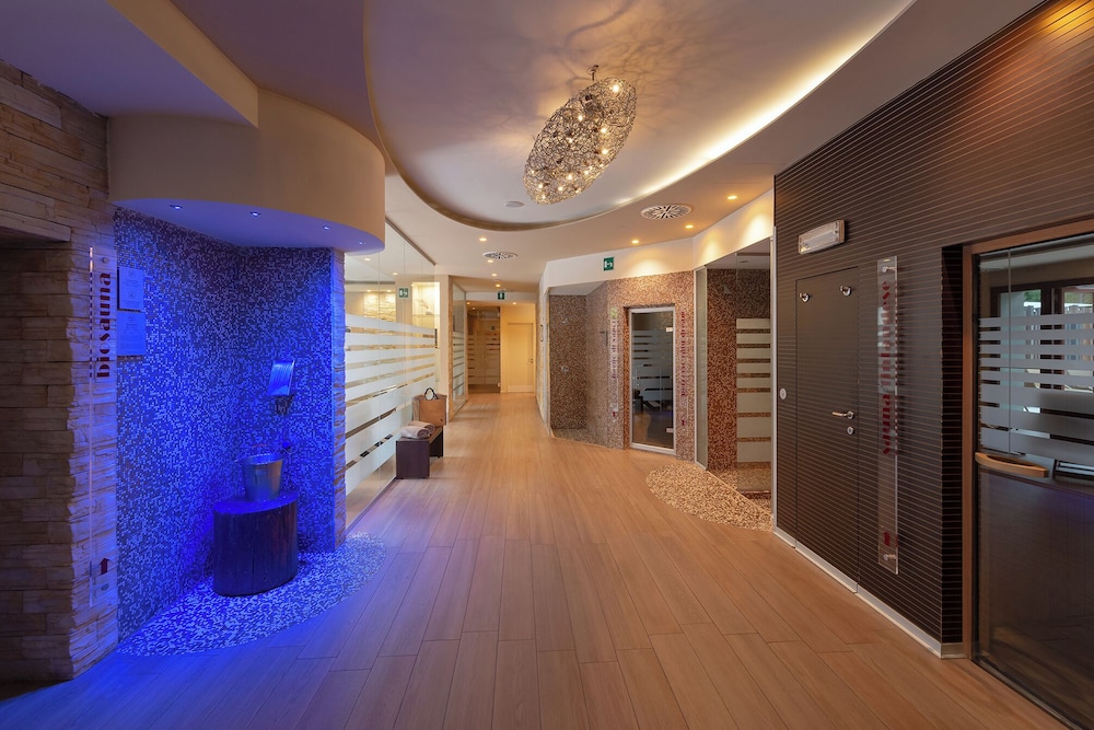 Blu Hotel Acquaseria 30/55