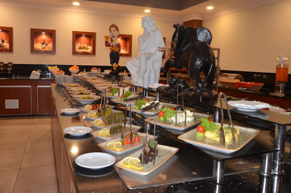 Palan Hotel 33/54
