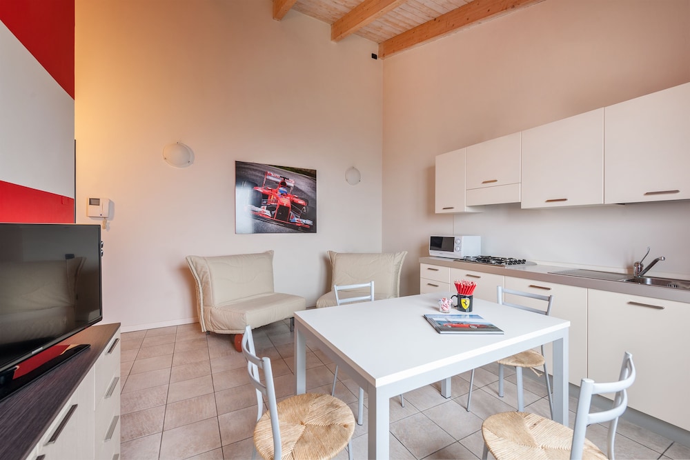 Maranello Village 42/70