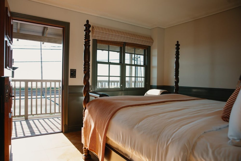Room, King Bed, Ocean View, Balcony