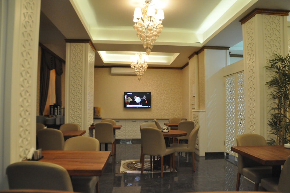 Grand Sera Hotel 36/50