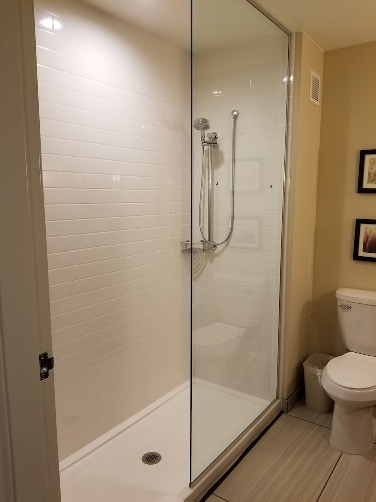 Comfort Suites Brookings near University 20/51