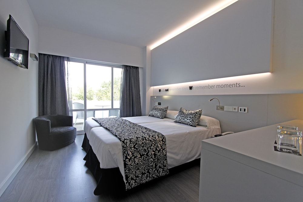STANDARD, DOUBLE OR TWIN BED