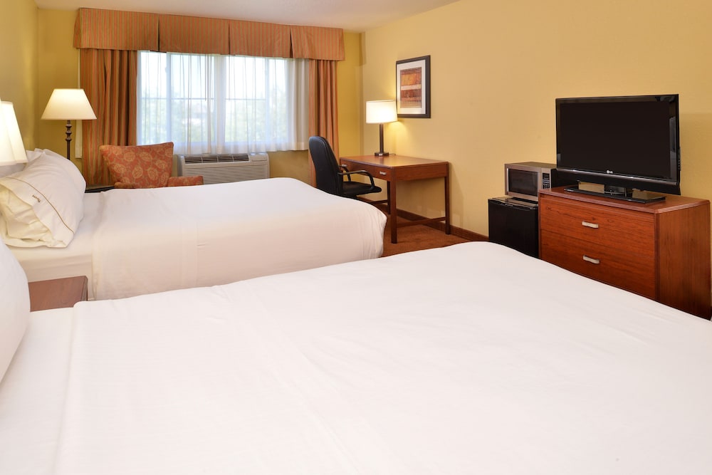 Holiday Inn Stevens Point Convention Ctr 9/72