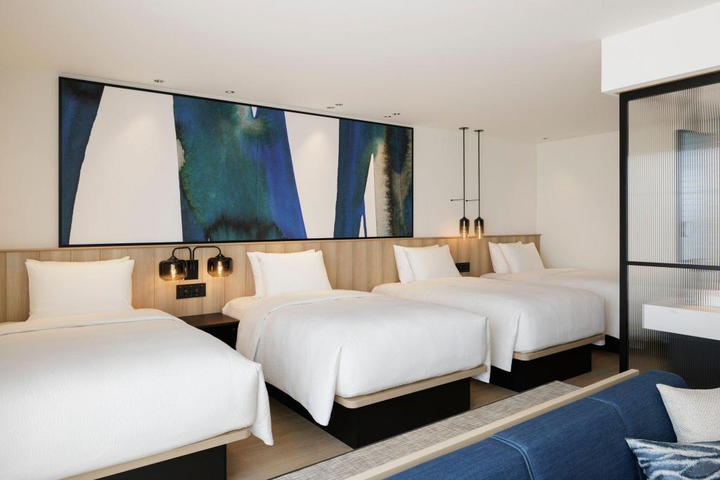 Guest Room, 4 Beds, Ocean View, Terrace, Large